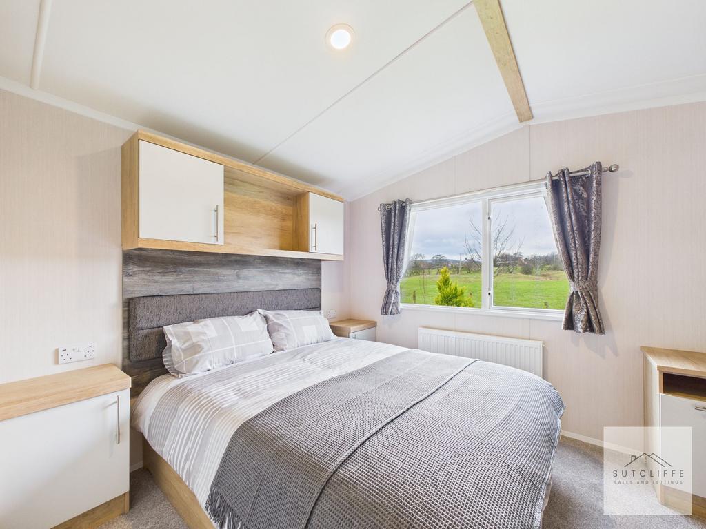 Bedroom 1 &amp; En-suite