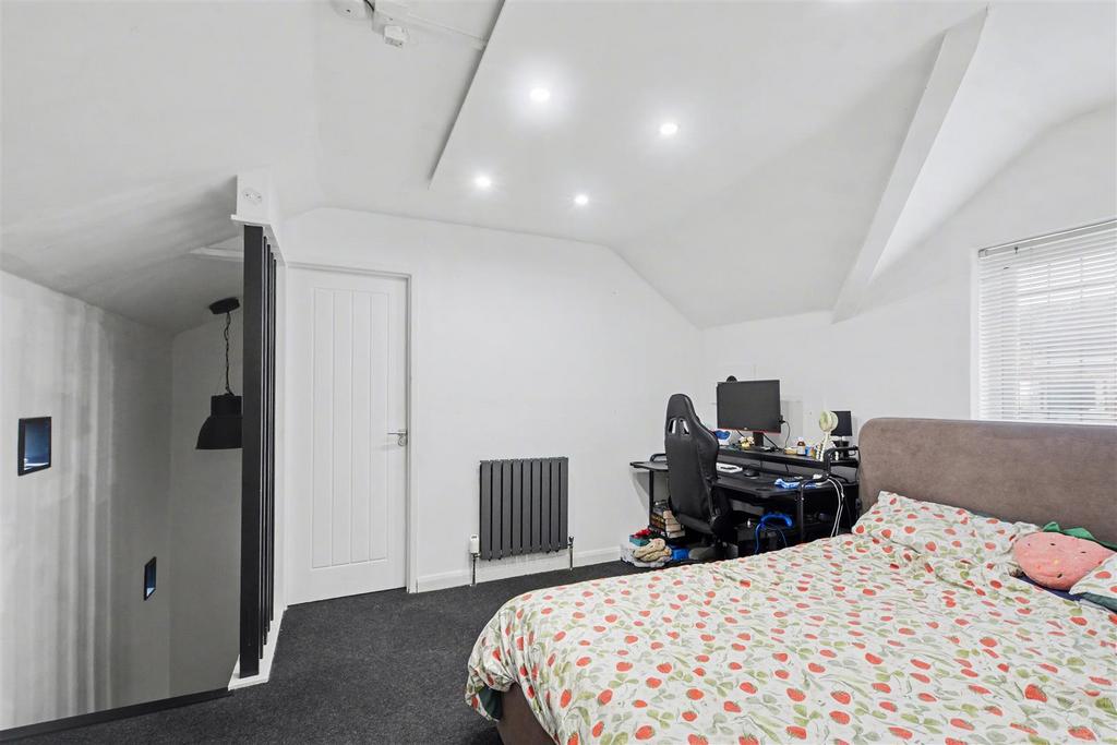 Bedroom 2 1.jpeg