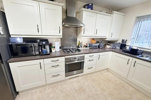4 bedroom terraced house for sale, Ffordd Cambria, Pontarddulais