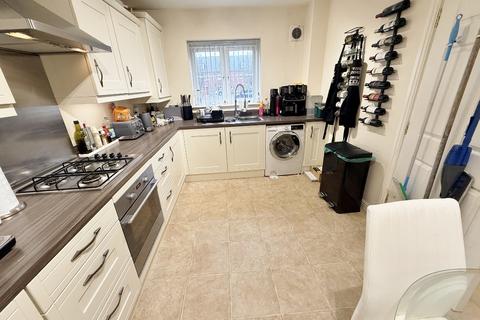 4 bedroom terraced house for sale, Ffordd Cambria, Pontarddulais