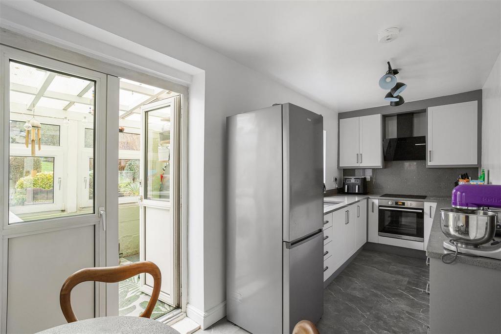 20 Edgeware Road 40.jpg