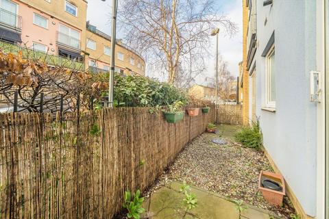 undefined, Wooldridge Close, Feltham TW14