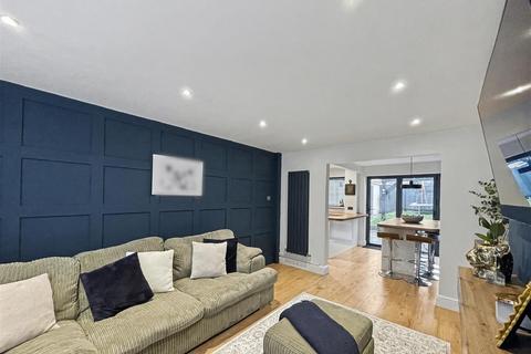 4 bedroom semi-detached house for sale, Rockingham Road, Stamford