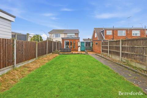 2 bedroom semi-detached house for sale, Reeds Way, Wickford, SS12