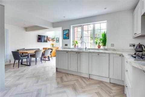 undefined, Newalls Rise, Berkshire RG10