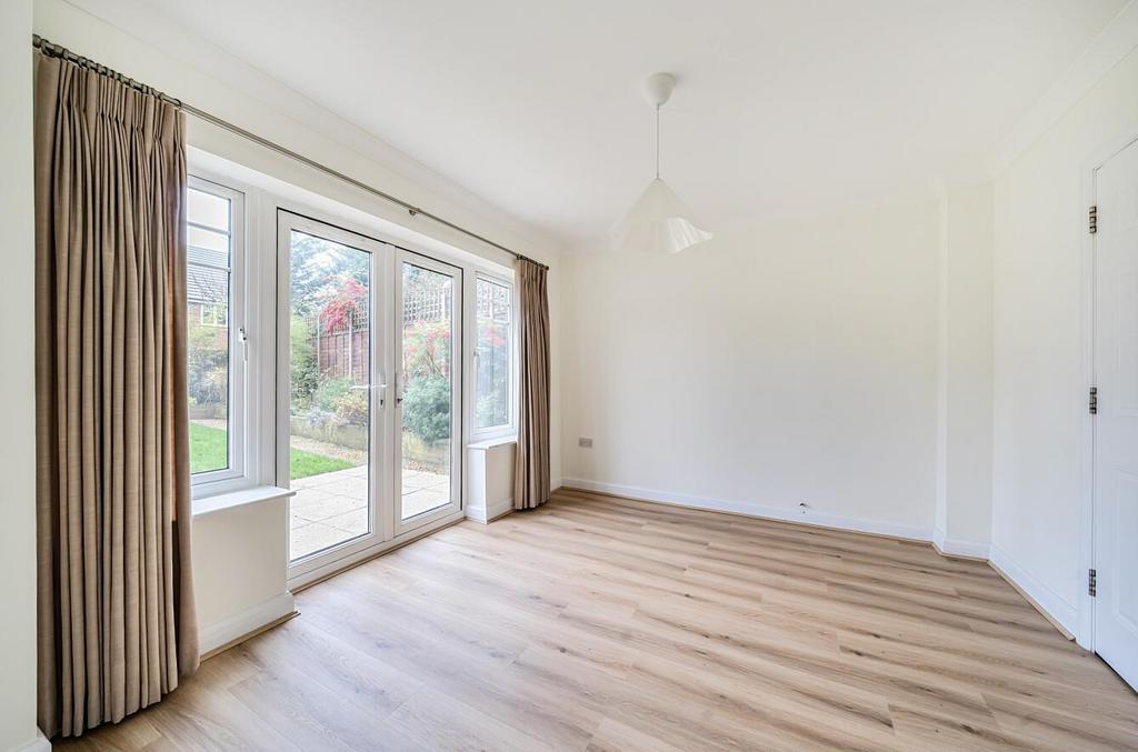 Davidson Frost-Wellings, DFW, Stanmore, Padelford