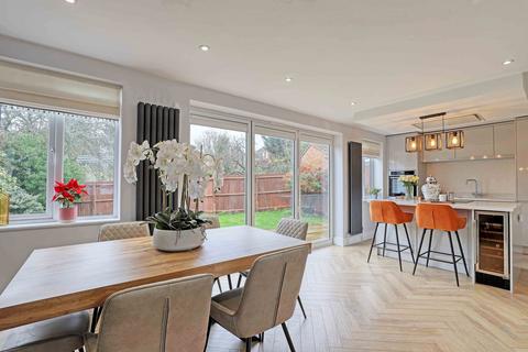 3 bedroom detached house for sale, Southwood Road, Cookham, SL6