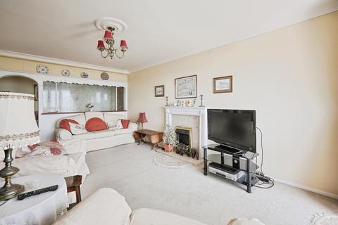 3 bedroom flat for sale, The Gateway, Dover, Kent, CT16