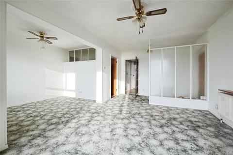 3 bedroom flat for sale, The Gateway, Dover, Kent, CT16