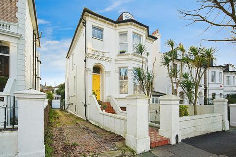 3 bedroom flat for sale, Goldstone Villas, Hove, East Sussex, BN3