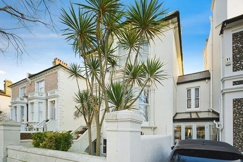 3 bedroom flat for sale, Goldstone Villas, Hove, East Sussex, BN3