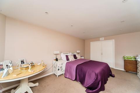 1 bedroom flat for sale, Grasshoppers, The Drive, Hove, East Sussex, BN3