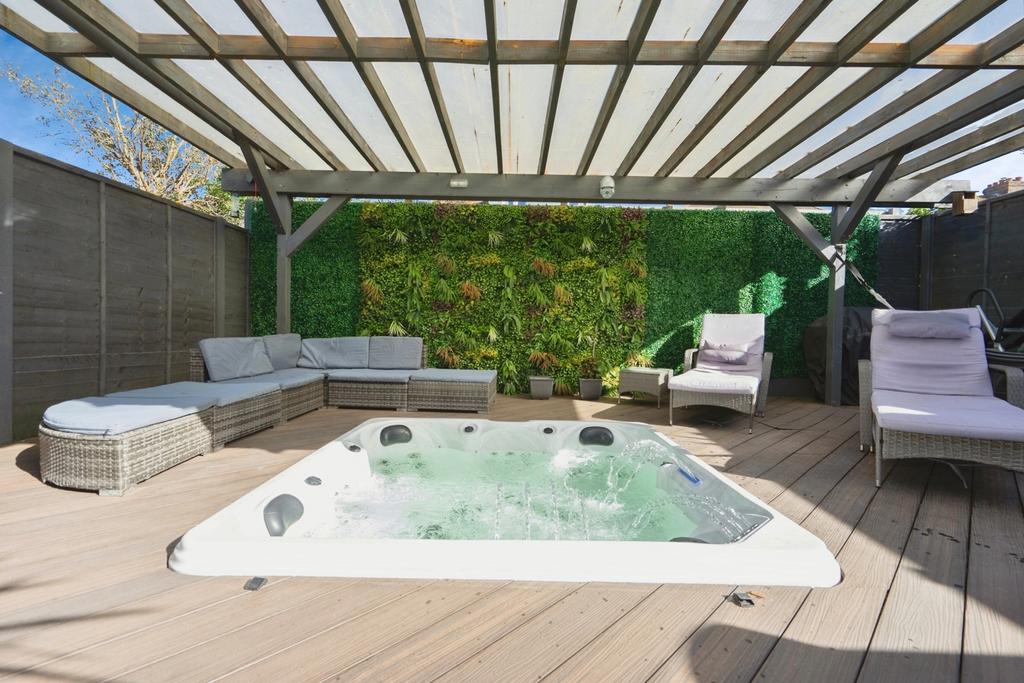 Hot Tub