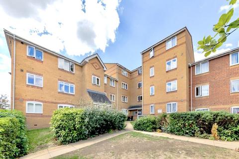 2 bedroom flat for sale, Ascot Court, Aldershot