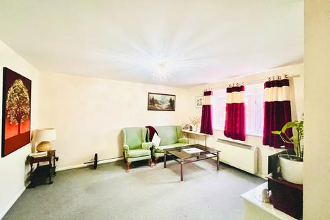 2 bedroom flat for sale, Ascot Court, Aldershot