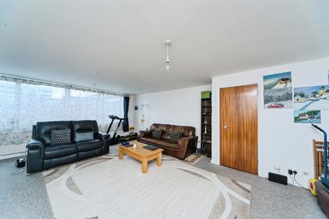 2 bedroom flat for sale, Eaton Road, Hove, East Sussex, BN3