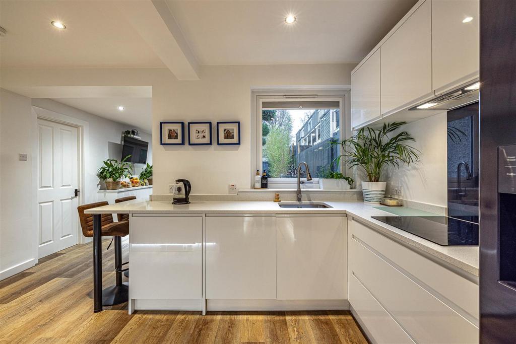 9 Elm Row Galashiels 28.JPG