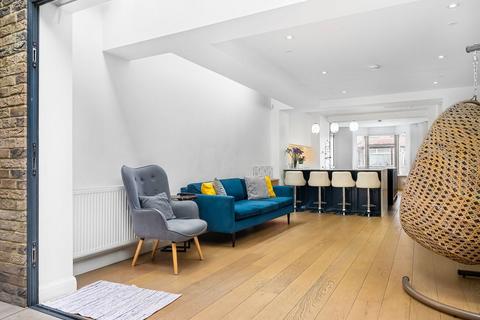 5 bedroom terraced house for sale, Khartoum Road, London E13