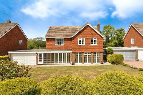 4 bedroom detached house for sale, Mayfield Park, Durgates, Wadhurst, East Sussex, TN5