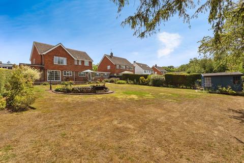 4 bedroom detached house for sale, Mayfield Park, Durgates, Wadhurst, East Sussex, TN5