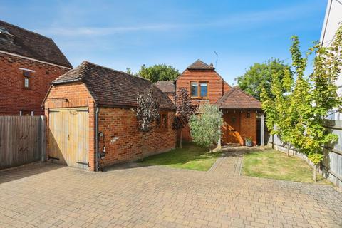 3 bedroom detached house for sale, Station Road, Staplehurst, Tonbridge, Kent, TN12