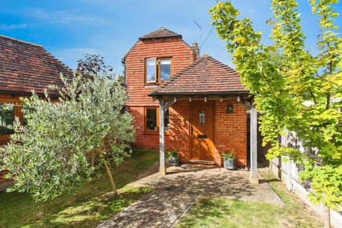 3 bedroom detached house for sale, Station Road, Staplehurst, Tonbridge, Kent, TN12