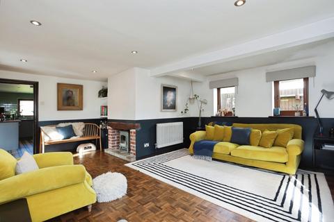 3 bedroom detached house for sale, Station Road, Staplehurst, Tonbridge, Kent, TN12
