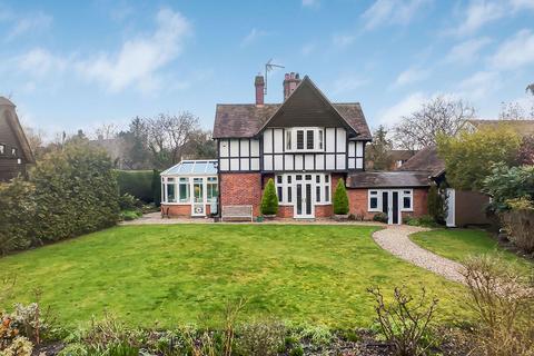 undefined, Epping Road, Roydon