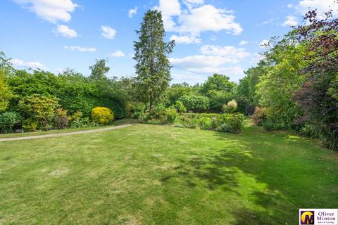 4 bedroom detached house for sale, Epping Road, Roydon