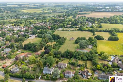 4 bedroom detached house for sale, Epping Road, Roydon