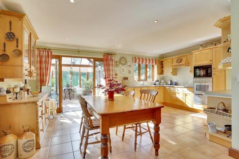 5 bedroom detached house for sale, Isenhurst, Cross in Hand, Heathfield, East Sussex, TN21