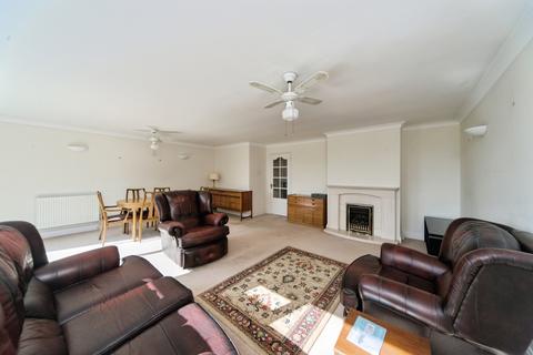 2 bedroom bungalow for sale, Grange Close, Horam, Heathfield, East Sussex, TN21