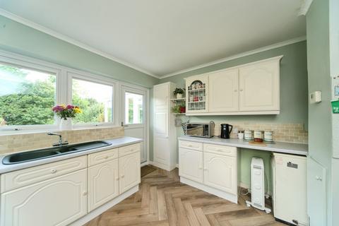 3 bedroom detached house for sale, Ballsocks Lane, Vines Cross, Heathfield, East Sussex, TN21