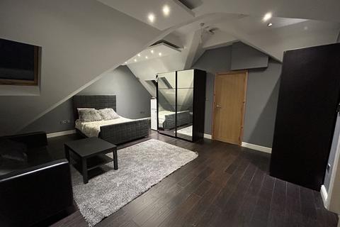 undefined, Woodford Avenue, ILFORD IG2