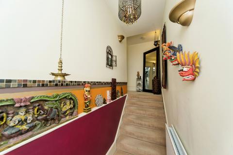 2 bedroom flat for sale, Coombe Road, Brighton, East Sussex, BN2