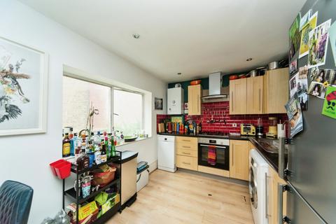 2 bedroom flat for sale, Coombe Road, Brighton, East Sussex, BN2