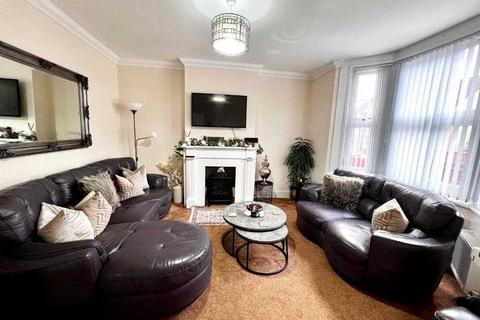 3 bedroom detached house for sale, King Edward Street, Slough