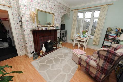 4 bedroom semi-detached house for sale, Victoria Road, Eccleshill, Bradford
