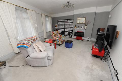 4 bedroom semi-detached house for sale, Victoria Road, Eccleshill, Bradford