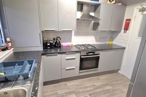 undefined, 5 Bed Student Apartment on Alfreton Road, Nottingham, NG7 3JE