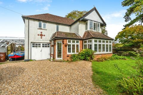 undefined, West Avenue, Middleton-on-Sea, Bognor Regis, West Sussex, PO22