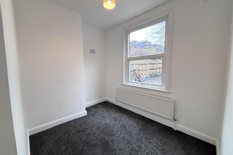 undefined, Newton Avenue, Acton, W3