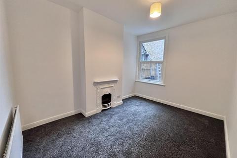 undefined, Newton Avenue, Acton, W3