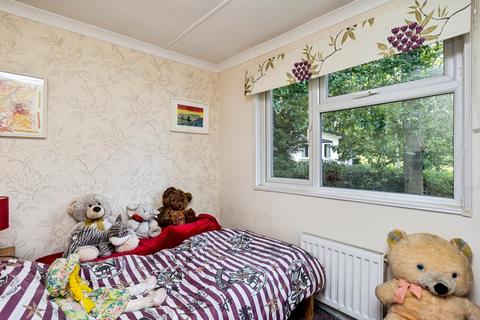 2 bedroom detached house for sale, Linnett Close, Turners Hill Park, Turners Hill, Crawley, RH10