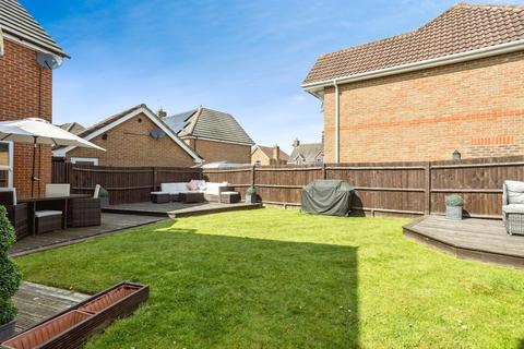 undefined, Henley Close, Maidenbower, Crawley, West Sussex, RH10