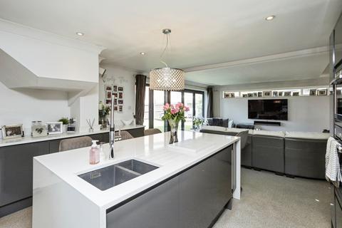 undefined, Henley Close, Maidenbower, Crawley, West Sussex, RH10