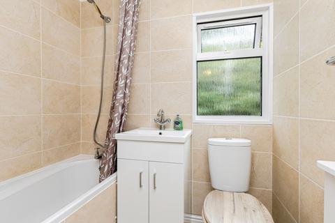 2 bedroom detached house for sale, Raven Close, Turners Hill Park, Turners Hill, Crawley, RH10