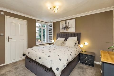 2 bedroom semi-detached house for sale, Malthouse Road, Crawley, West Sussex, RH10