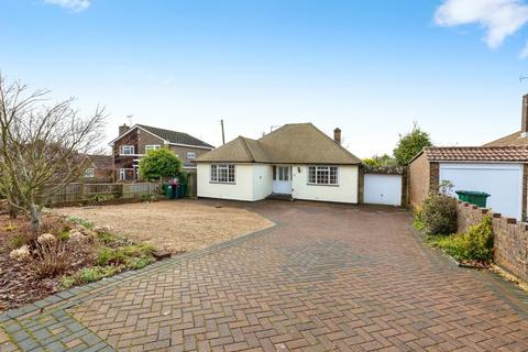 2 bedroom bungalow for sale, Tinsley Lane, Crawley, West Sussex, RH10
