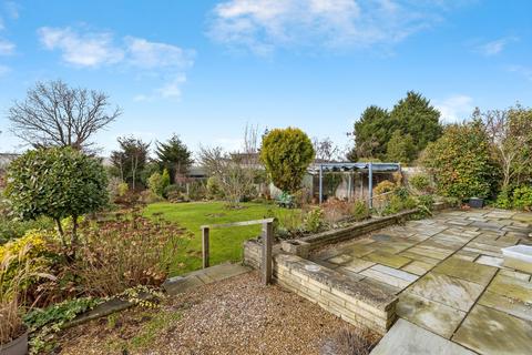 2 bedroom bungalow for sale, Tinsley Lane, Crawley, West Sussex, RH10
